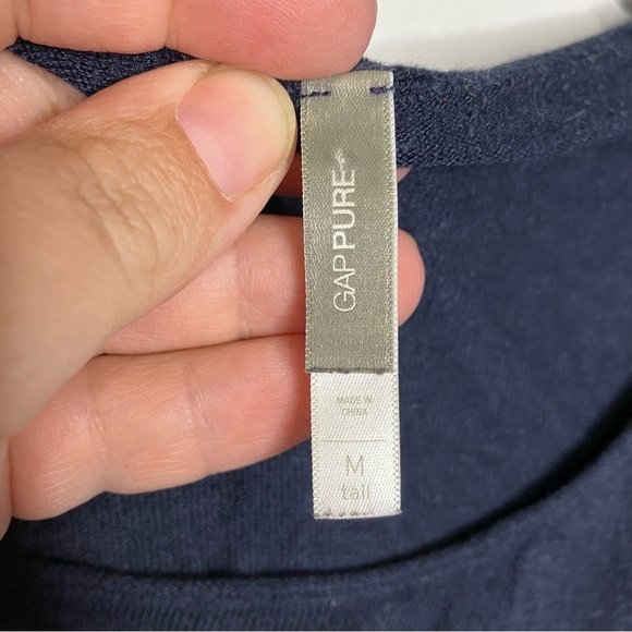 Gap pure navy blue cashmere blend pullover seater thin women’s size medium - Picture 4 of 7